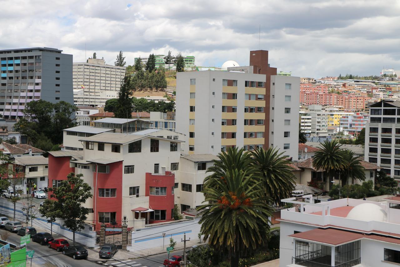 Hotel 6 De Diciembre Quito Esterno foto